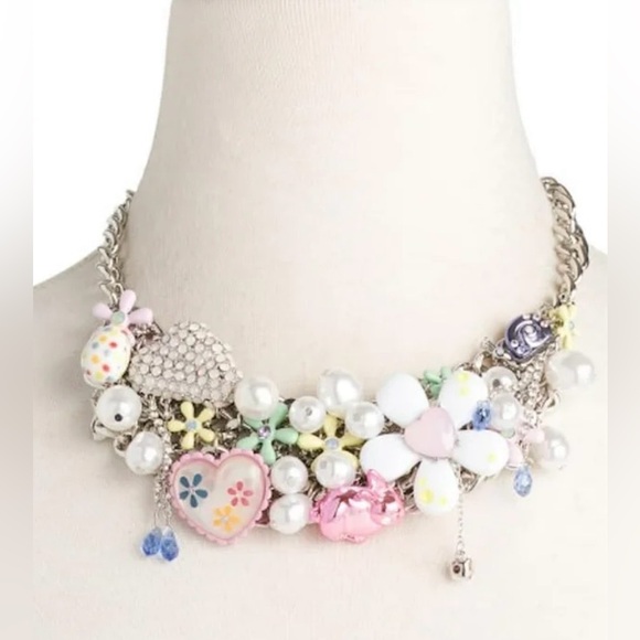 Betsey Johnson Pink and White Floral Necklace